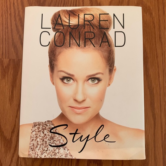 π Lauren Conrad: Style π - Picture 1 of 5